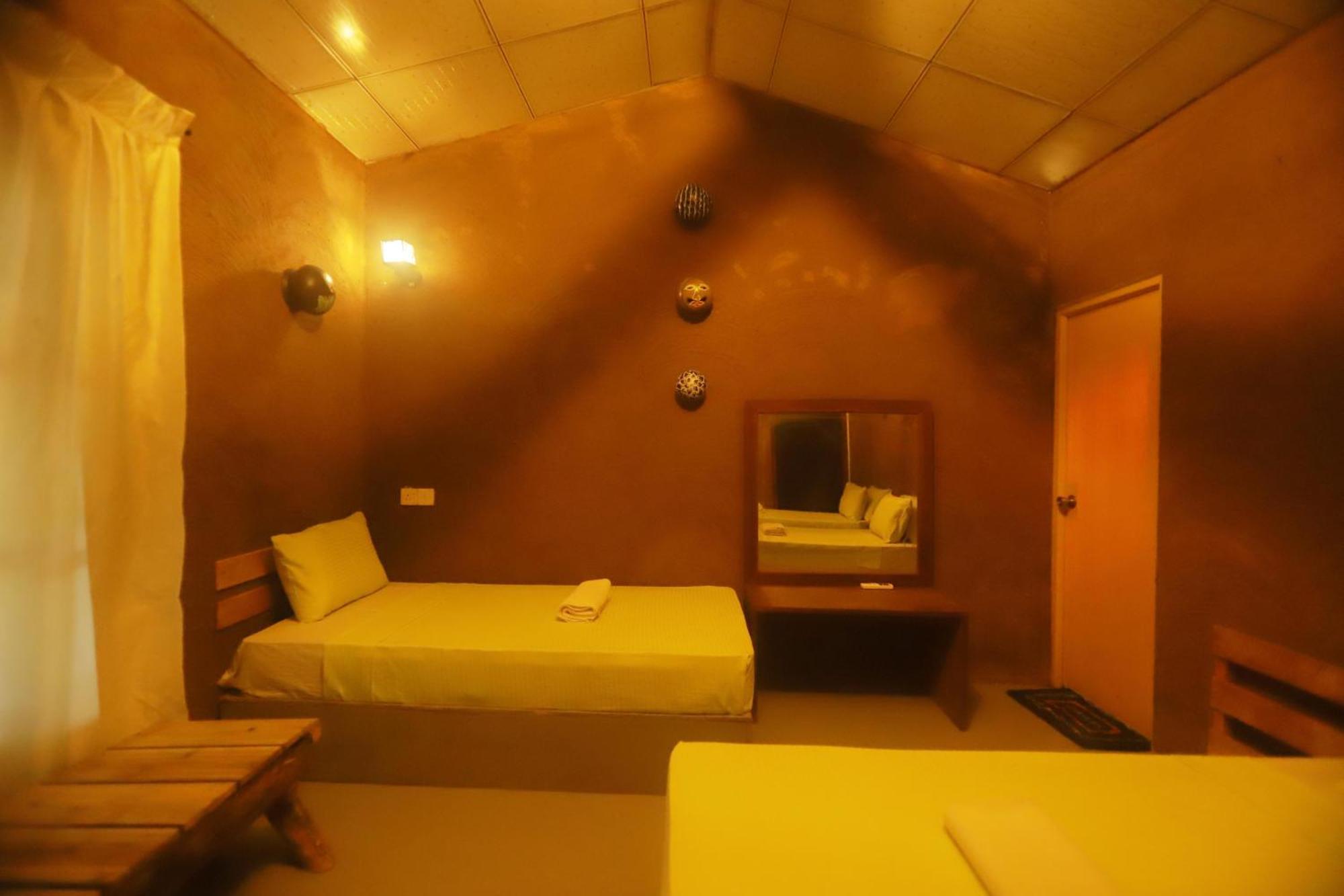 Dinna Nature Hostel Сигирия Экстерьер фото
