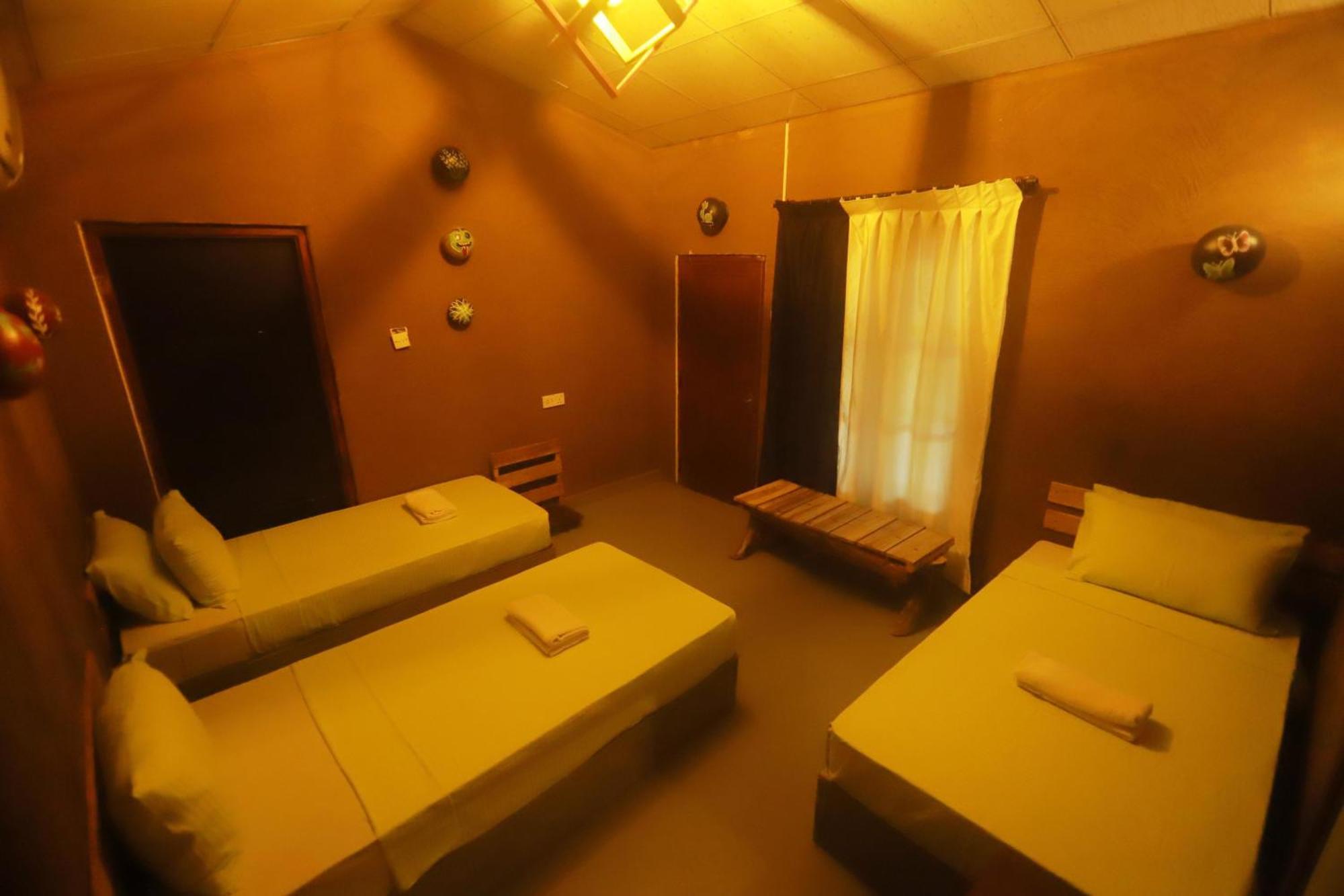 Dinna Nature Hostel Сигирия Экстерьер фото