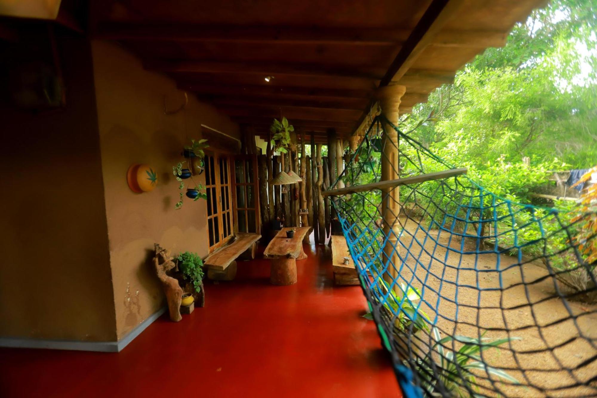 Dinna Nature Hostel Сигирия Экстерьер фото